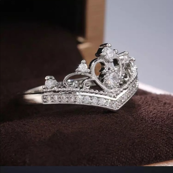 New 925 Silver Beautiful Heart Diamond Ring 💍 - Picture 7 of 8